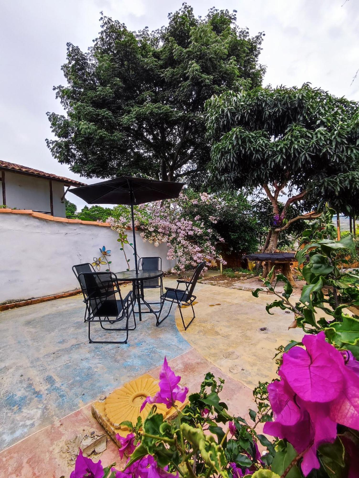 Hotel Florre Blossom Barichara Bagian luar foto